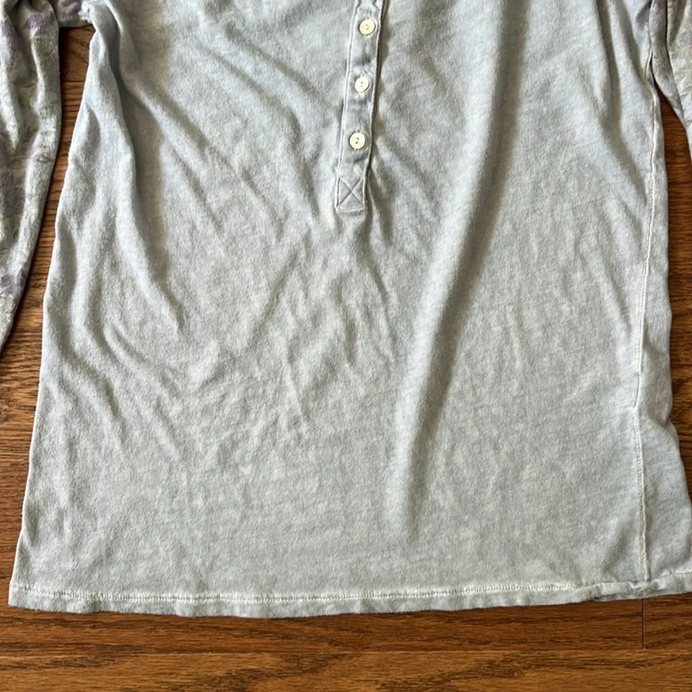 Lucky Brand Vintage Blue Henley. - Picture 5 of 7